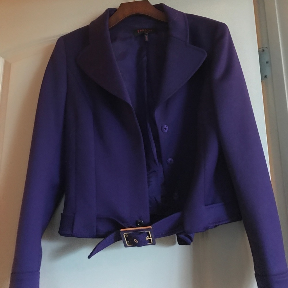 Escada sz 36